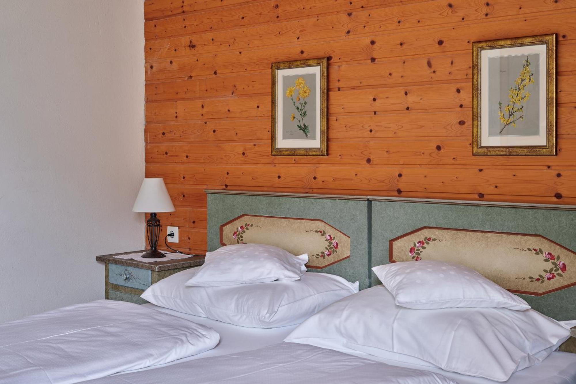Hotel Harrida ไวส์เซินซี ภายนอก รูปภาพ